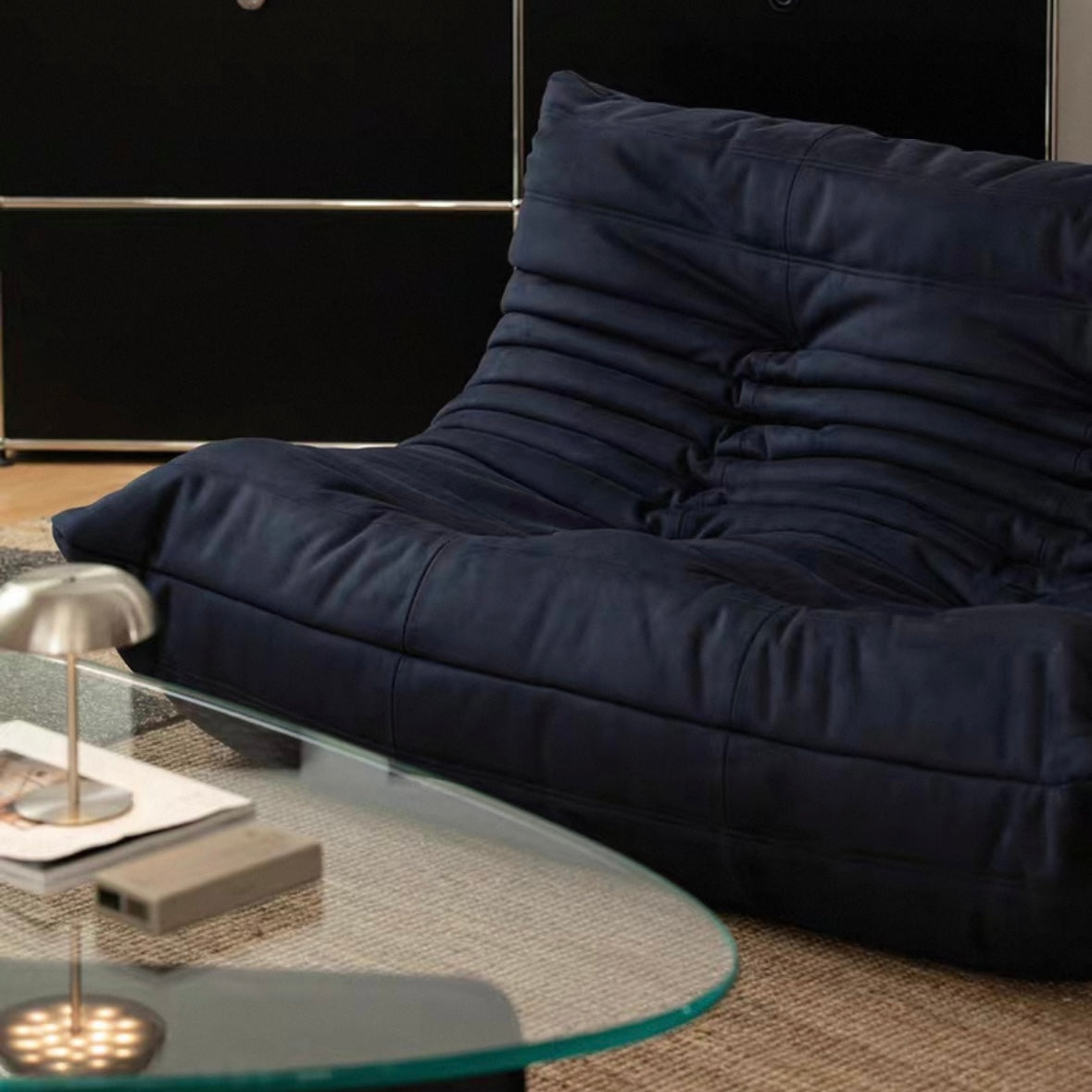 HUG SOFA – La Rum
