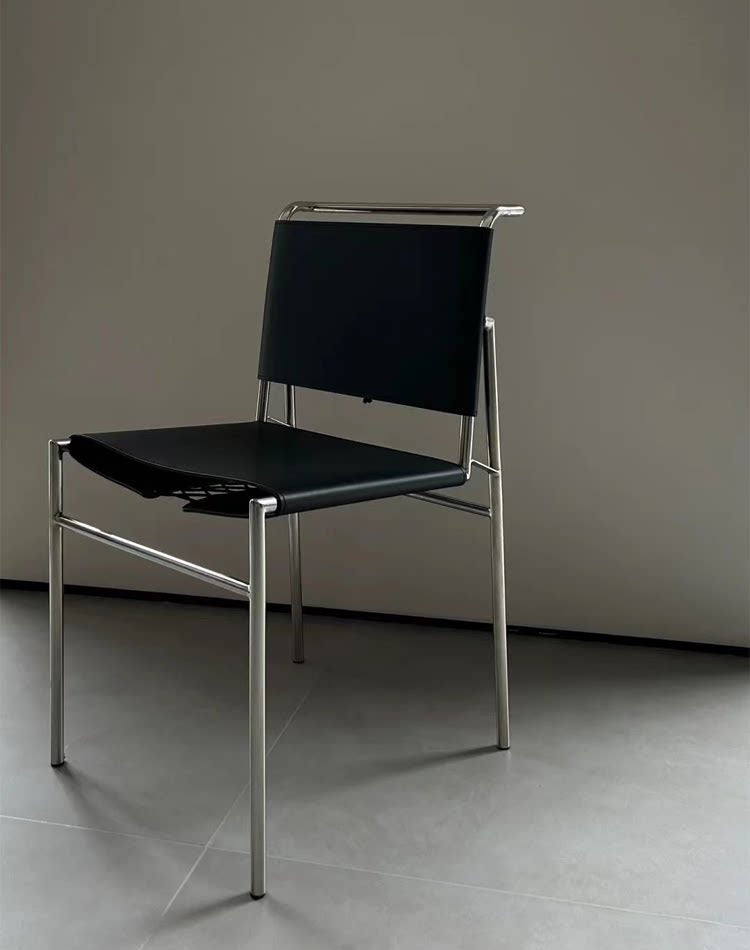 【新着アイテム】ストラペルチャア(Strappell Chair)
