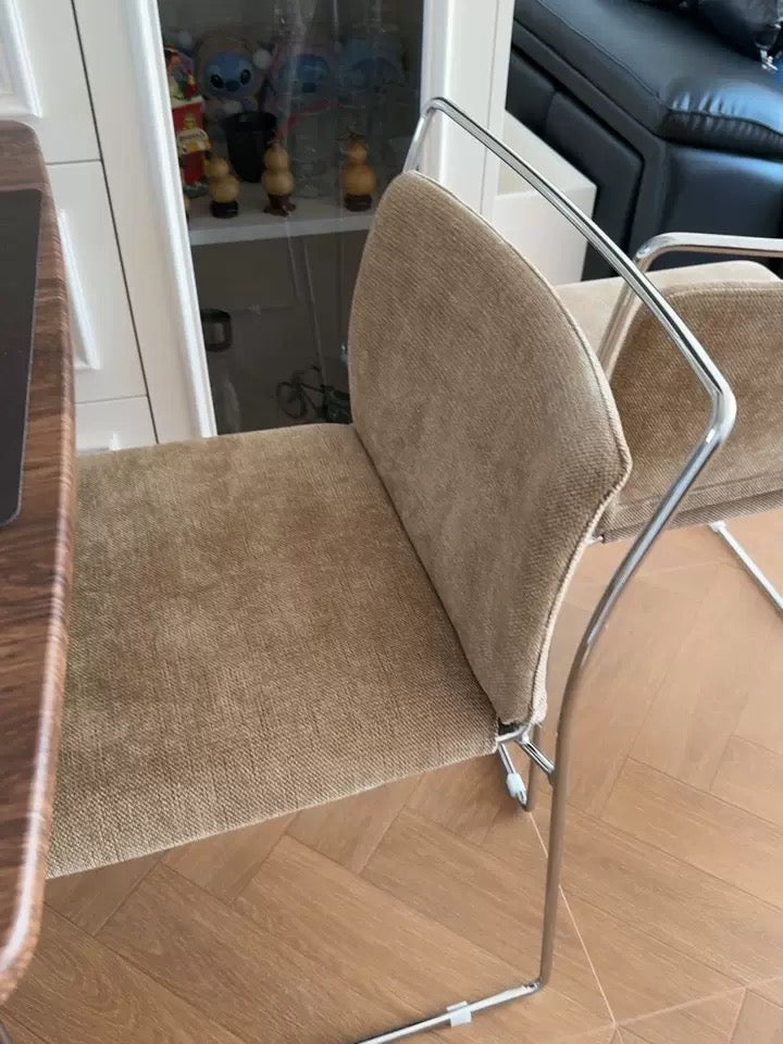 【注目アイテム】ステムチェア(Stem Chair)
