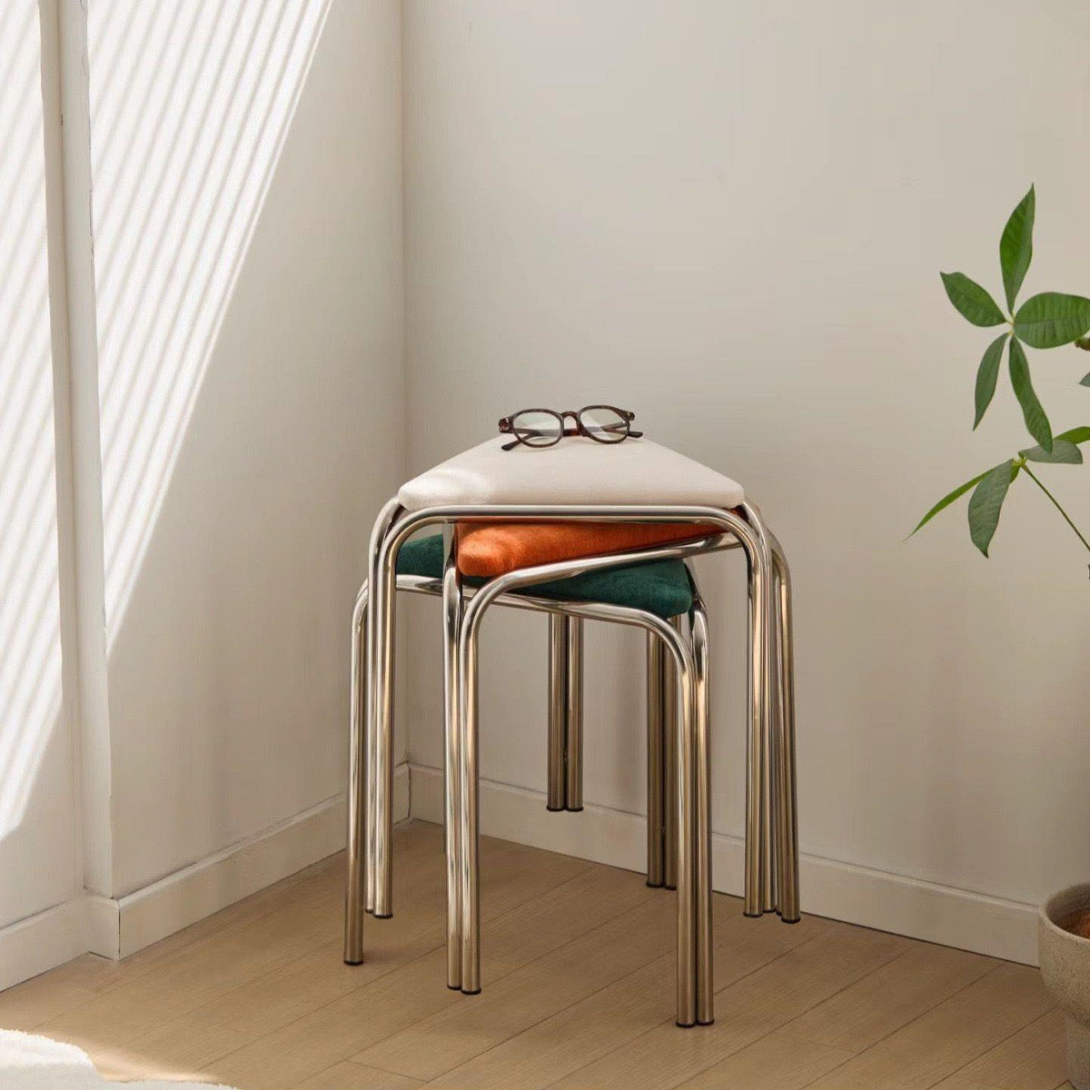 【新着アイテム】トリゴンチェアTrigon chair